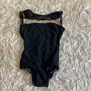 Size small black lucky leo